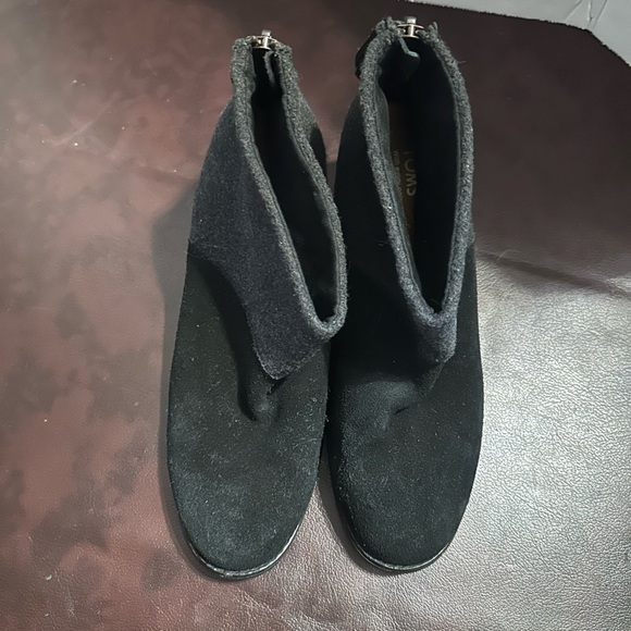 Toms booties - Picture 2 of 9